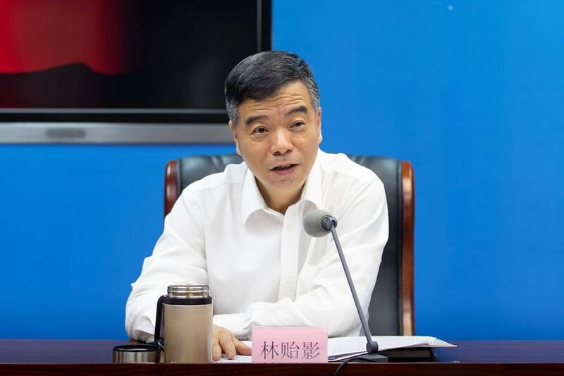 File:Lyy.jpg