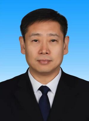 任泽龙.jpg